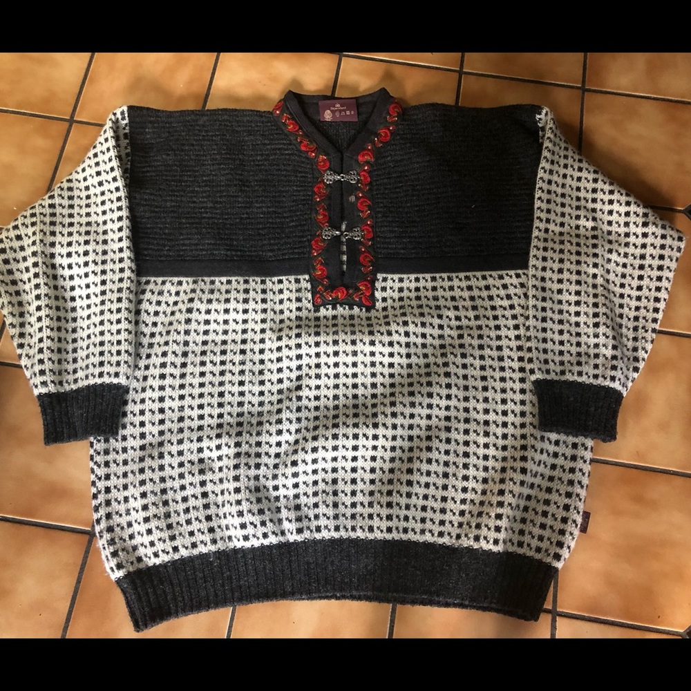 Sweater
